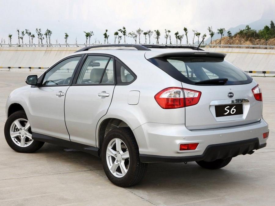  BYD S6 2010 года  (фото 2 из 8)